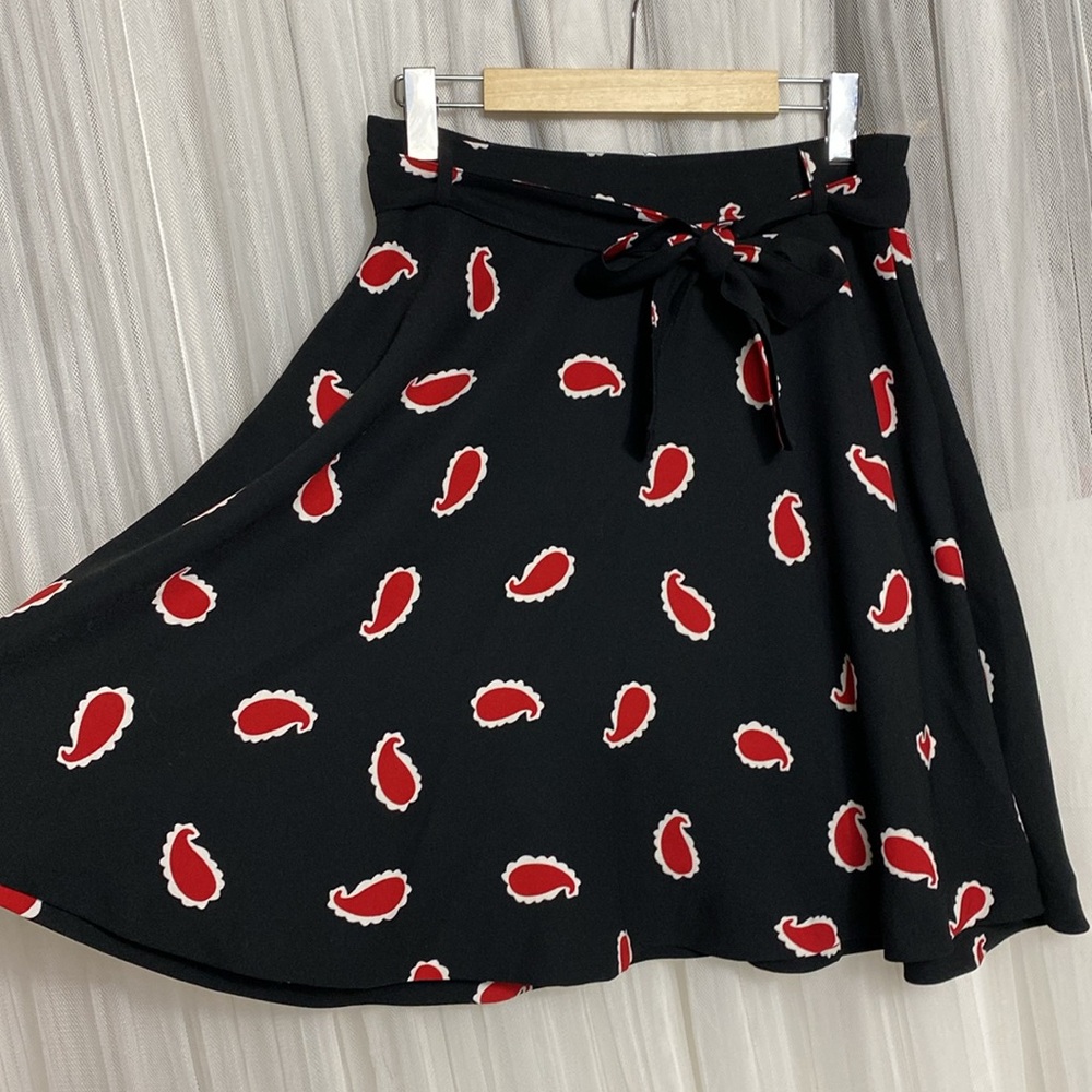 Icone for Simons skater/flare black/red short skirt! Size S - Picture 4 of 11